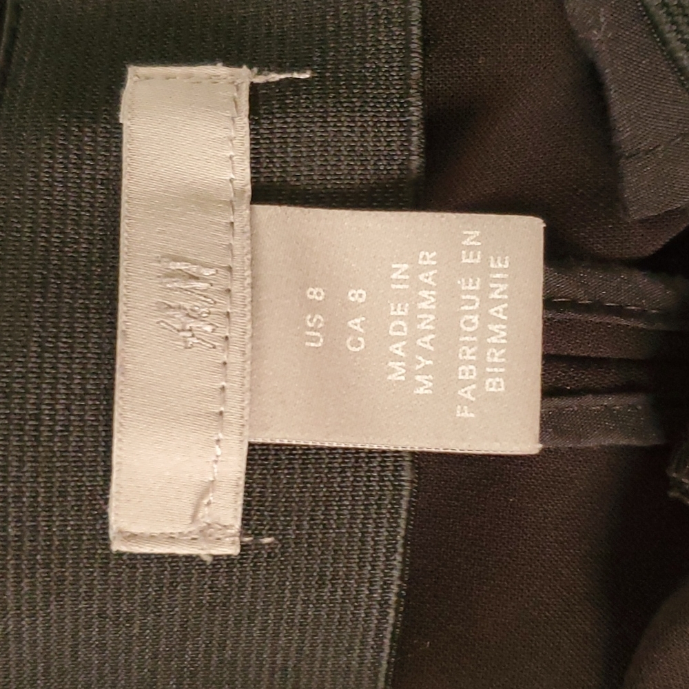 H&M shorts - Picture 3 of 3
